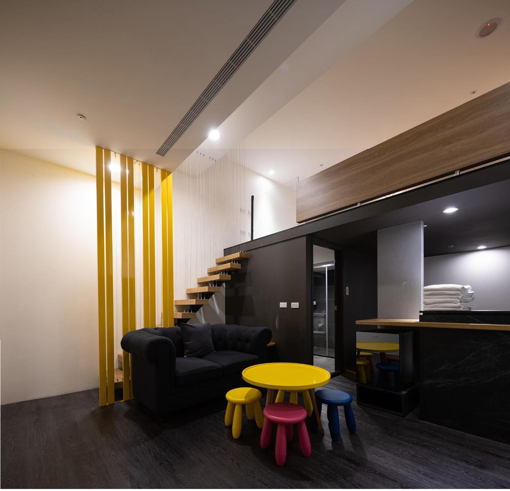 Ningcui Business Hotel Taichung Bagian luar foto