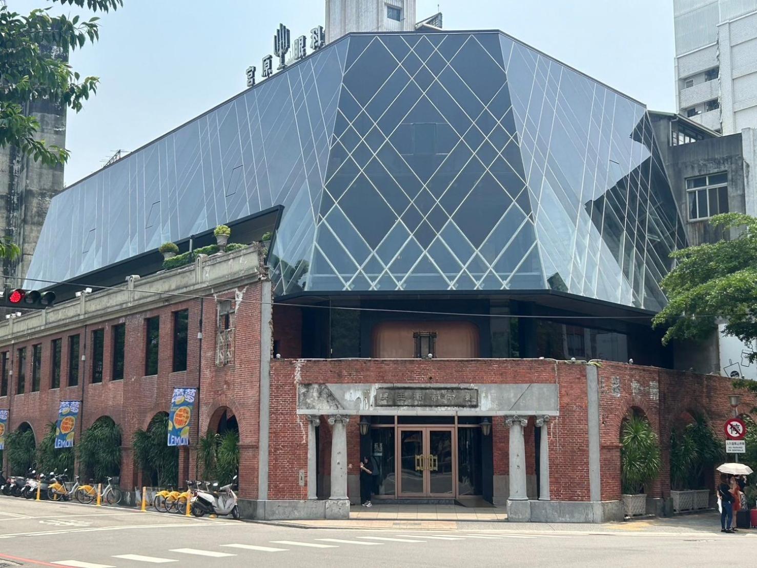 Ningcui Business Hotel Taichung Bagian luar foto