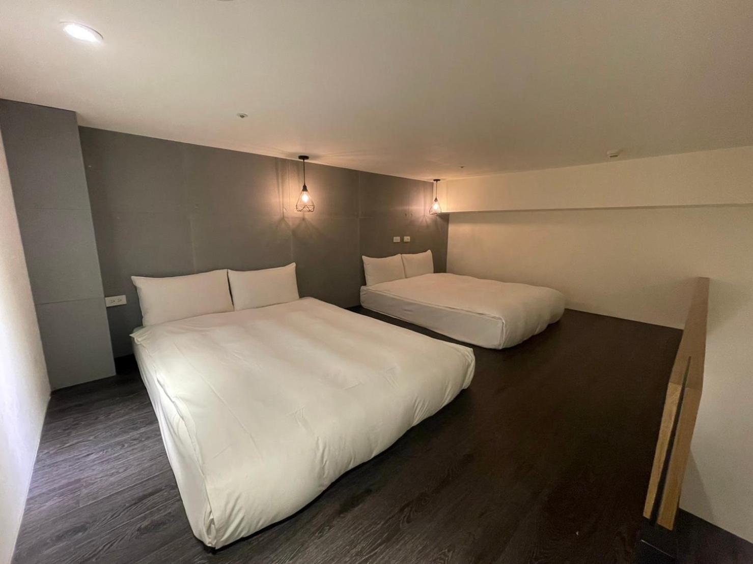 Ningcui Business Hotel Taichung Bagian luar foto