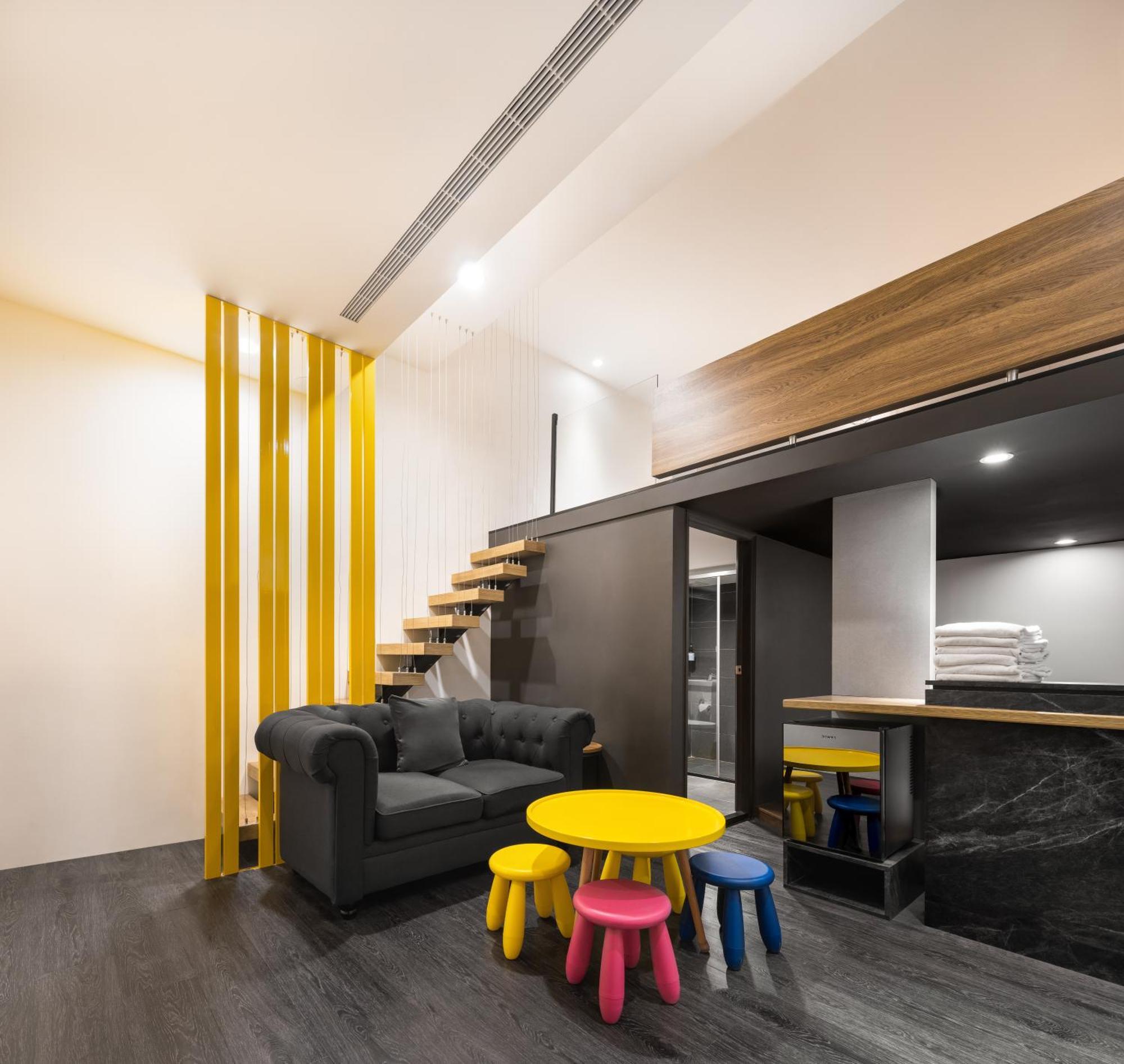 Ningcui Business Hotel Taichung Bagian luar foto