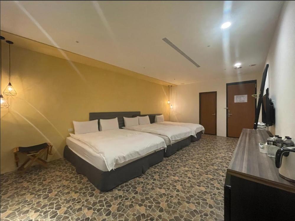 Ningcui Business Hotel Taichung Ruang foto